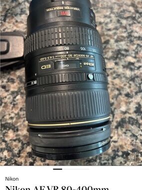 Nikon AF VR 80-400mm Telephoto Zoom Lens - Black with Gold Trim w stand